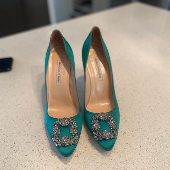 Emerald Manolo Blahnik - Picture 2 of 2